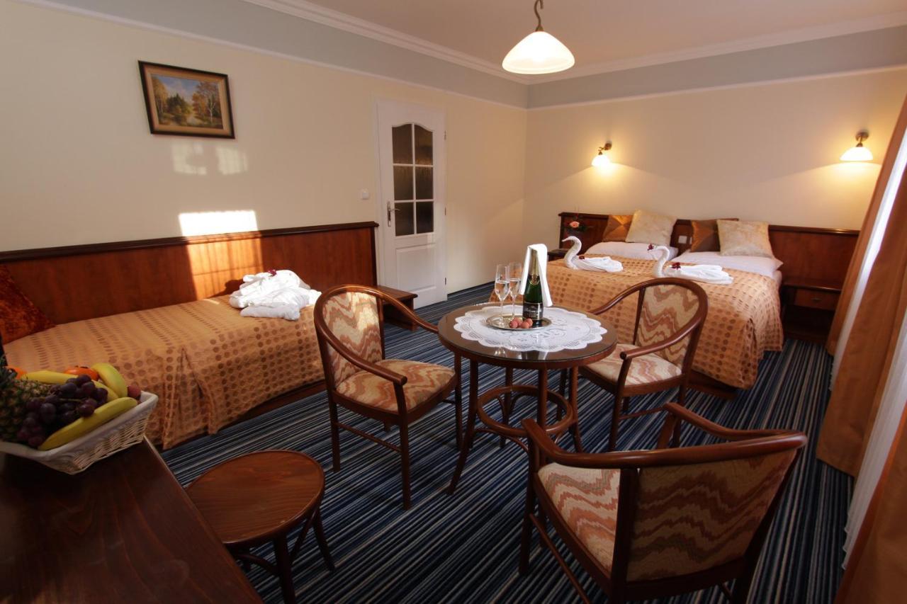 Spa & Wellness Hotel Harmonie Marianske Lazne Ngoại thất bức ảnh